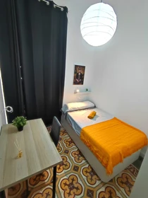 Room for rent in a shared flat in Almeria