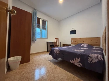 Room for rent in a shared flat in Murcia