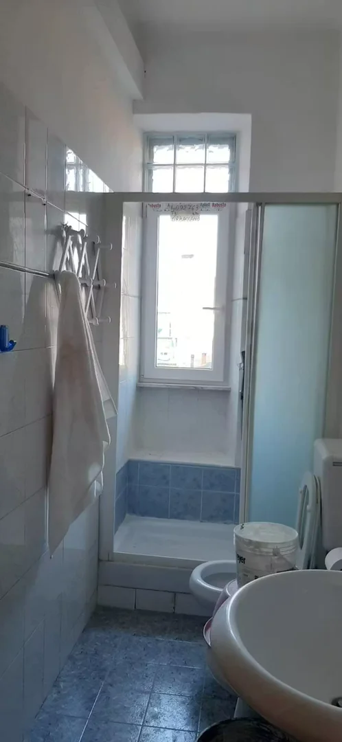Camera per studenti economica con posizione comoda a 