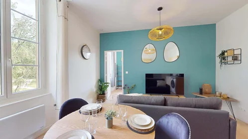Quarto privado em 2 Rue Charles Moureu, 64000 Pau, France, imagem 17 de 23