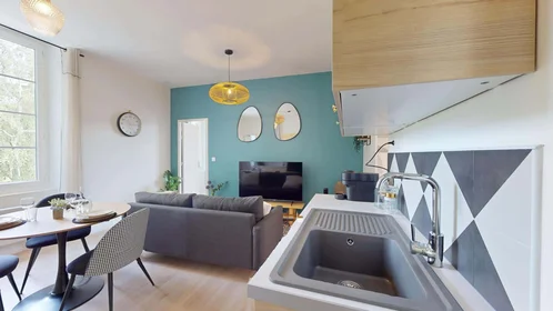 Quarto privado em 2 Rue Charles Moureu, 64000 Pau, France, imagem 19 de 23