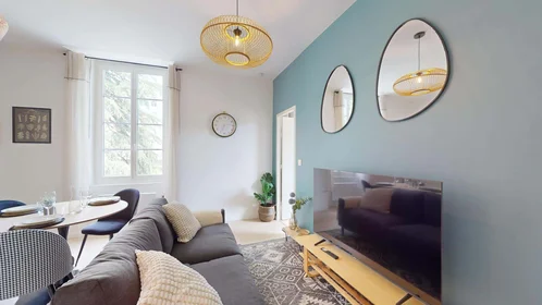 Quarto privado em 2 Rue Charles Moureu, 64000 Pau, France, imagem 21 de 23