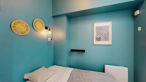 Private room at 2 Rue Charles Moureu, 64000 Pau, France, image 7 of 23