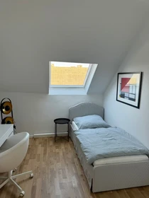 Habitación privada muy luminosa en Dusseldorf