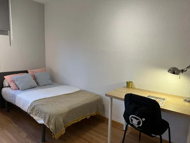 Privatzimmer in der C. Conde de Eleta, 15, Carabanchel, 28025 Madrid, Spain, bild 2 von 15