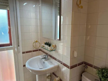 Privatzimmer in der C. Conde de Eleta, 15, Carabanchel, 28025 Madrid, Spain, bild 7 von 15