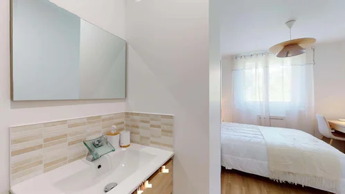Stanza privata in 387 Rue de Verdun, 76600 Le Havre, France, immagine 6 di 14