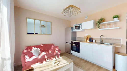 Stanza privata in 387 Rue de Verdun, 76600 Le Havre, France, immagine 10 di 14