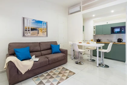 Accommodation with 3 bedrooms in Napoli