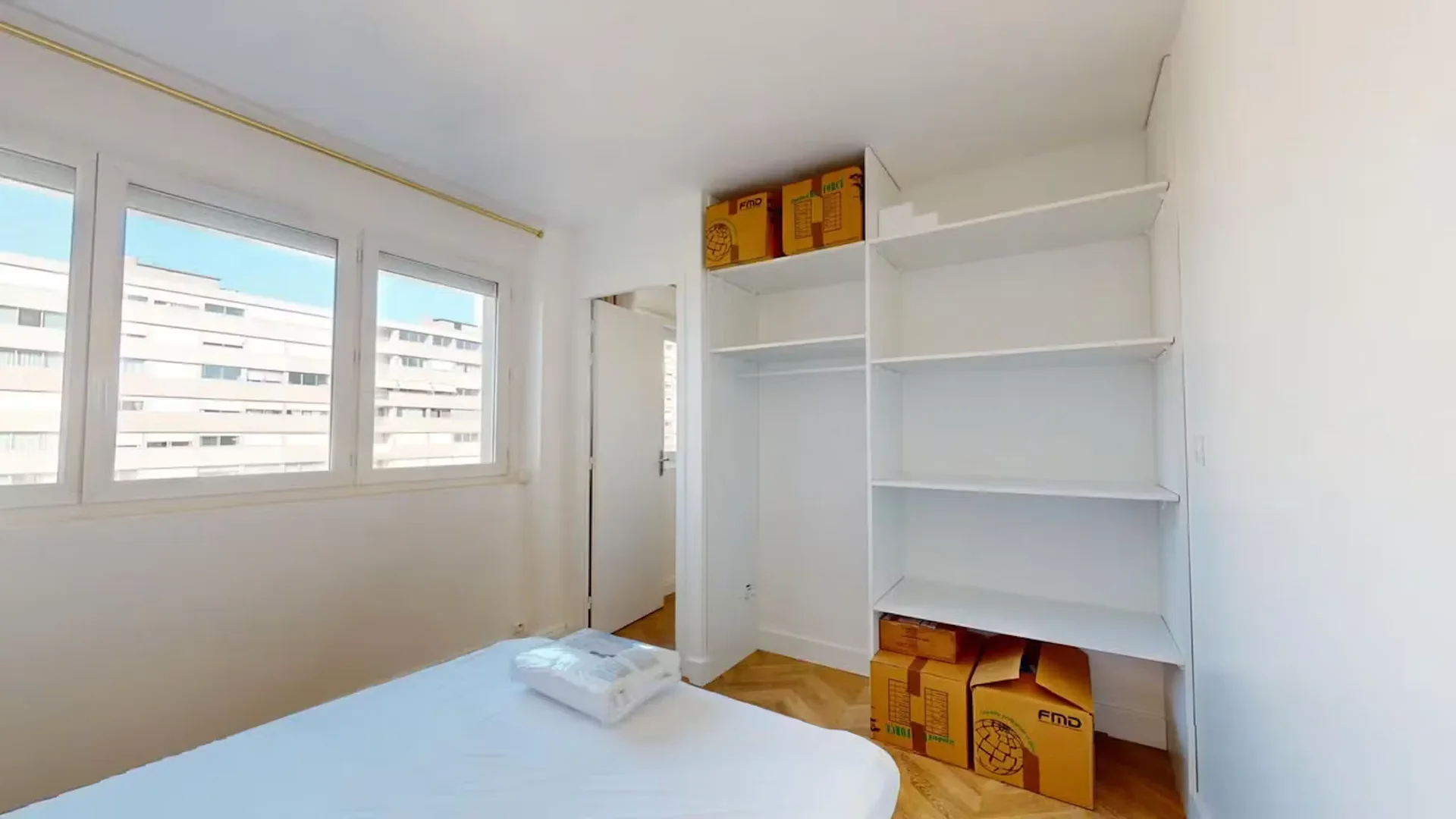Habitación asequible para estudiantes con buena iluminación en 