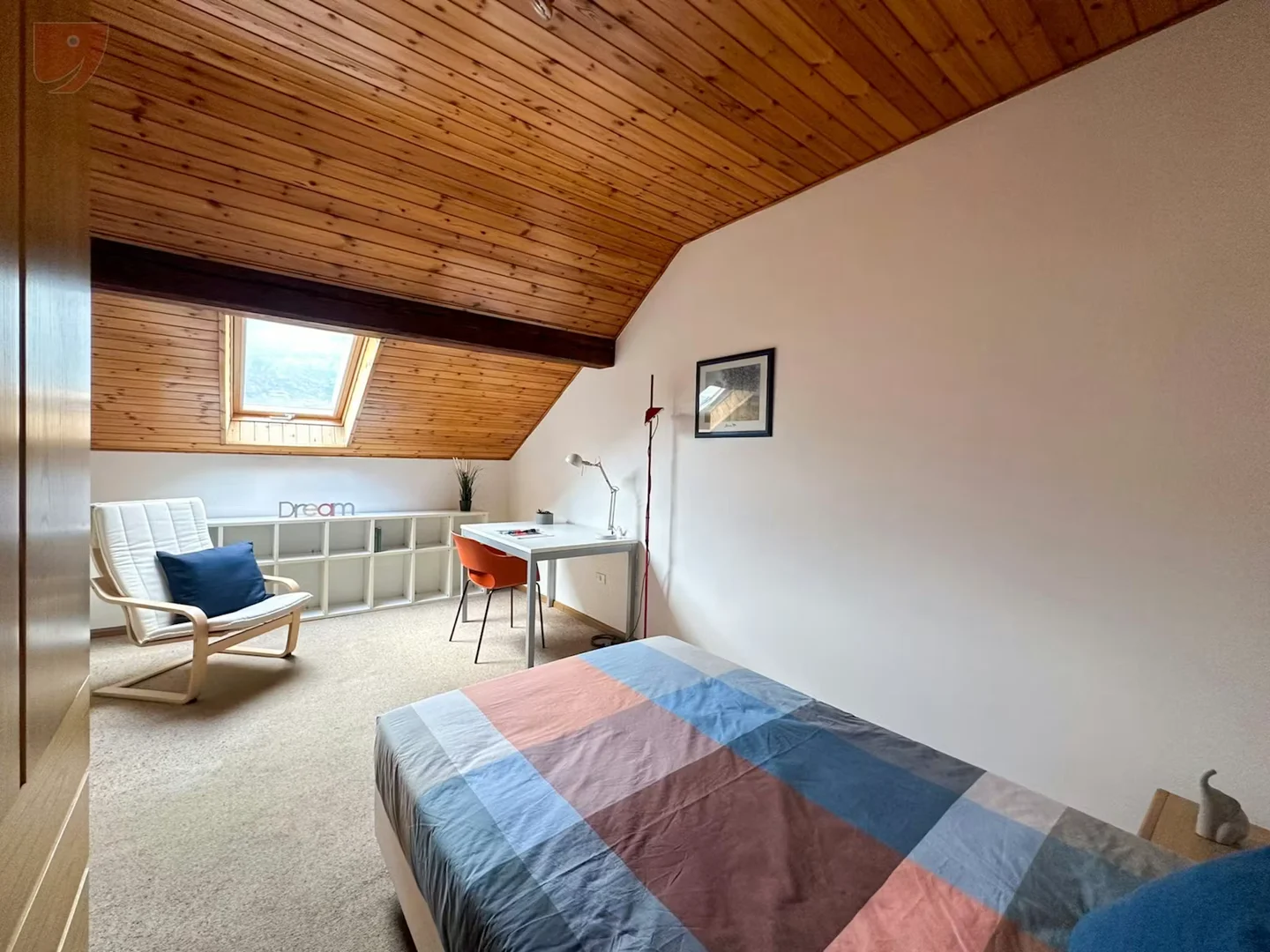 Chambre d'étudiant économique avec emplacement pratique dans 