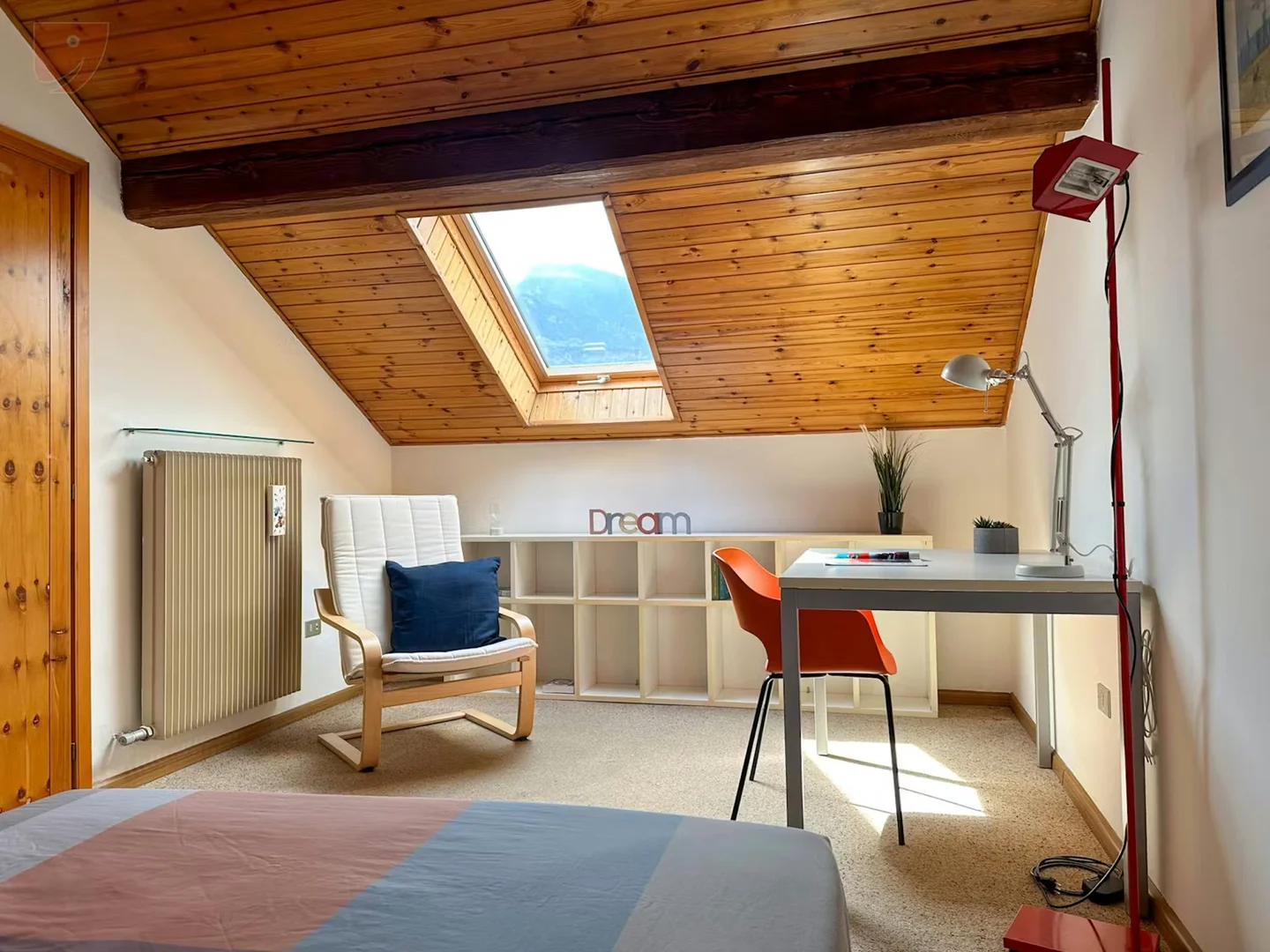 Chambre d'étudiant économique avec emplacement pratique dans 