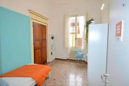 Alquiler de habitación en piso compartido en Modena