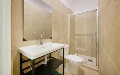 Privatzimmer in der Avenida António Serpa, bild 23 von 50
