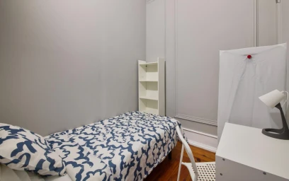 Private room at Avenida António Serpa, image 3 of 20