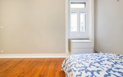 Private room at Avenida António Serpa, image 5 of 20