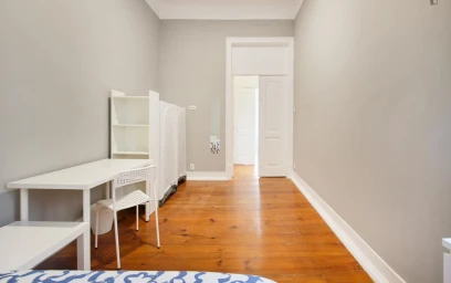 Private room at Avenida António Serpa, image 6 of 20