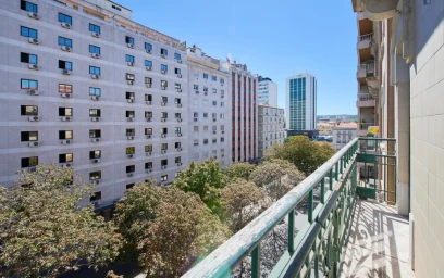 Private room at Avenida António Serpa, image 11 of 20
