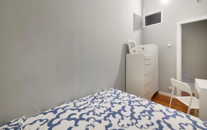 Private room at Avenida António Serpa, image 5 of 20
