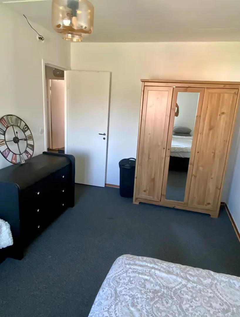 Zimmer in Studentenwohnung in  zu vermieten, voll möbliert