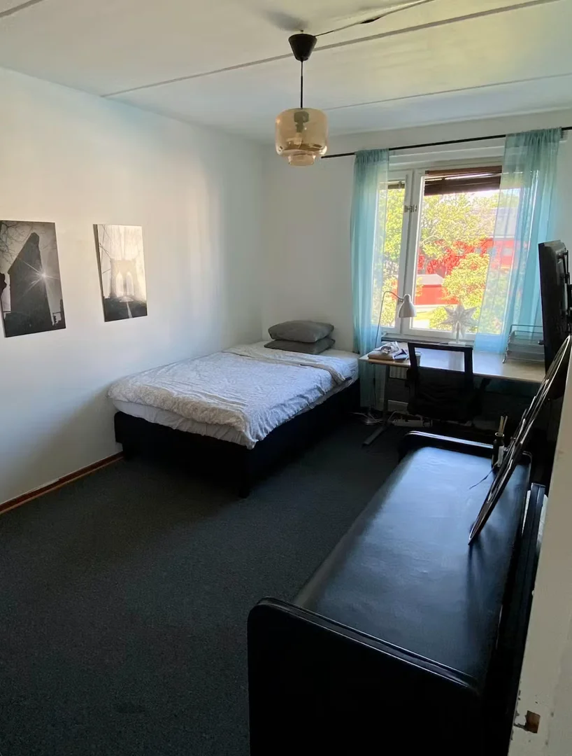 Komfortables und geräumiges Studentenzimmer in 