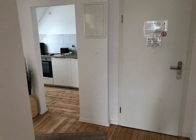 Alojamento com 2 quartos em Kaiserslautern