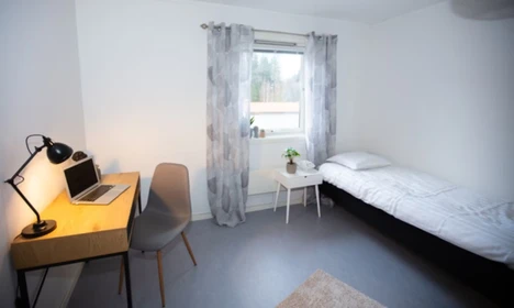 Habitación en alquiler con cama doble Huddinge