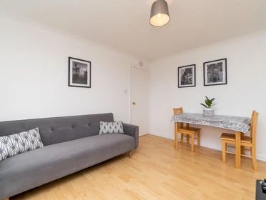 Two bedroom accommodation in Bath