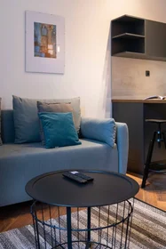 Logement entier à Martićeva ulica 17, image 8 de 31