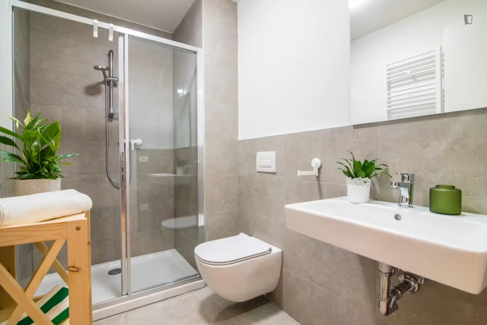 Habitación estudiantil económica con ubicación conveniente en 