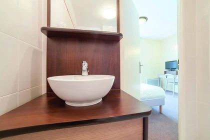 Private room in residence at Magny-les-Hameaux, 78114, image 2 of 23
