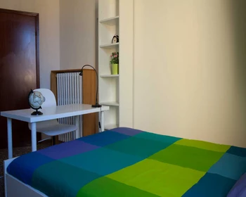 Quarto barato em Bologna