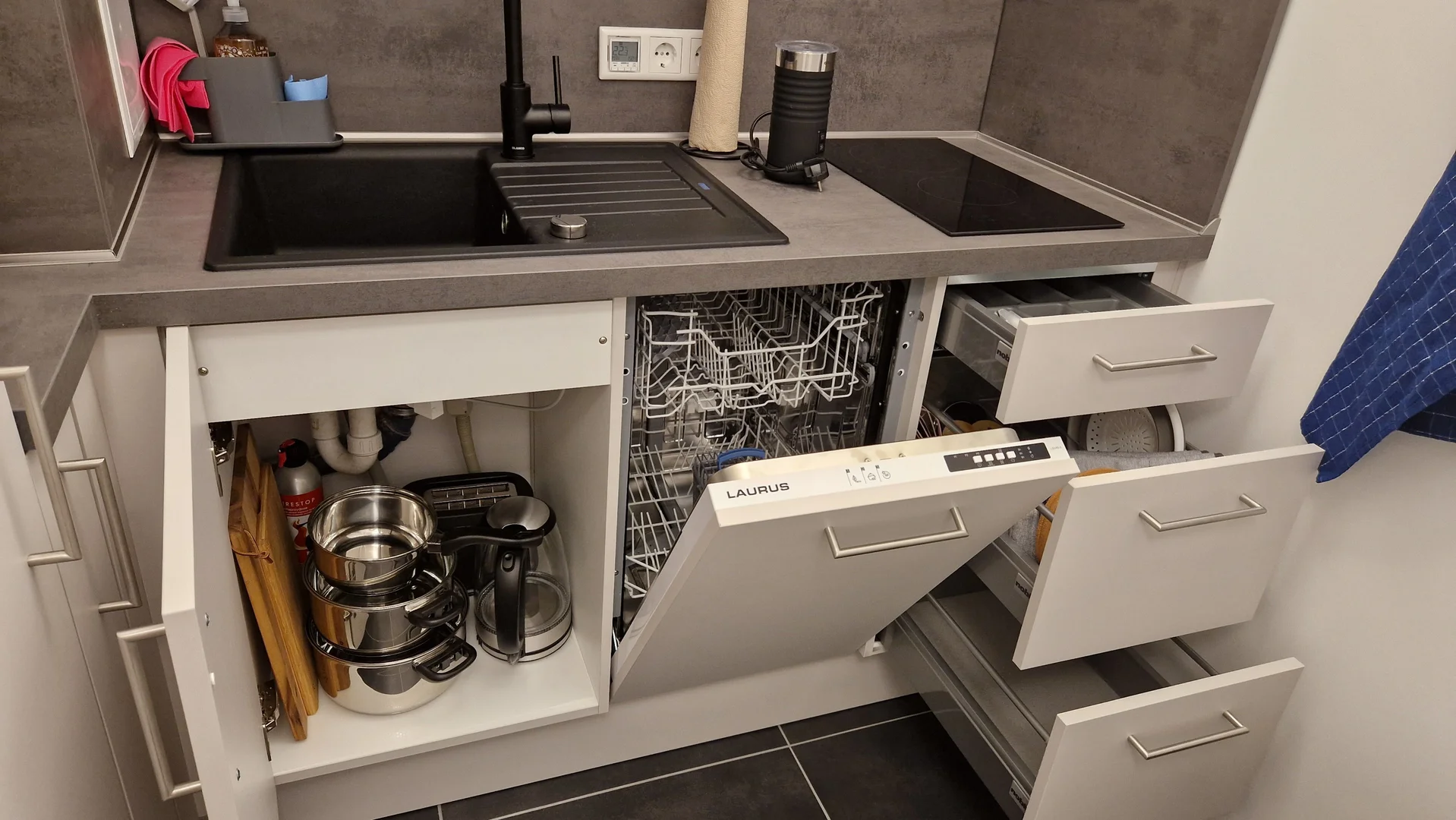 Funktionelles Studentenzimmer perfekt zum Studieren in 