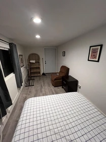 Quarto para alugar com cama de casal em Las-vegas