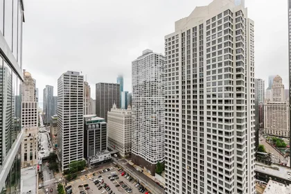 Appartamento intero in North State Street, River North, immagine 6 di 10