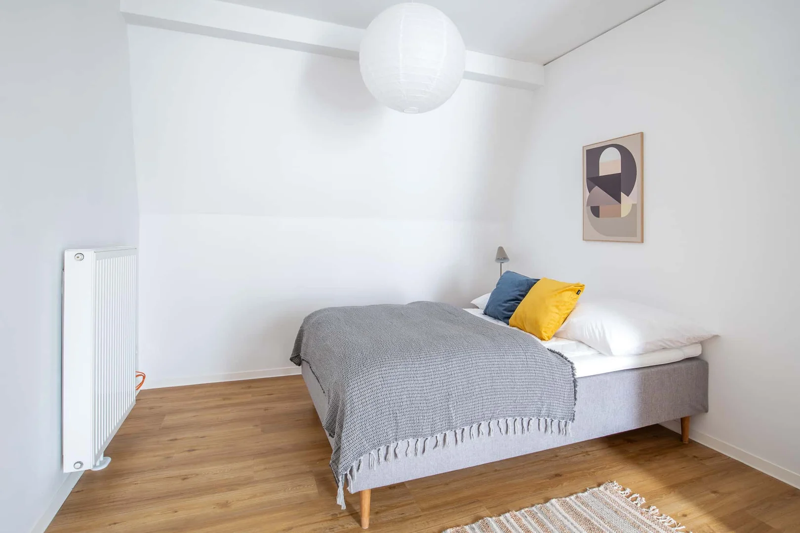 Comfortable and spacious student room in 