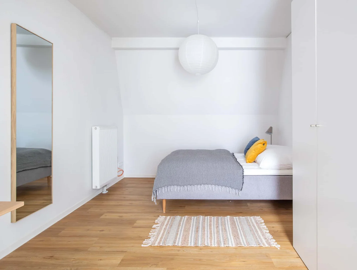 Student-friendly room in  with modern amenities