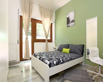 Room for rent in a shared flat in Roma