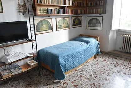 Zimmer mit Doppelbett zu vermieten Firenze