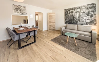 Habitación en alquiler con cama doble {area}