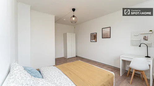 Chambre privée à Hubertusdamm, image 4 de 19