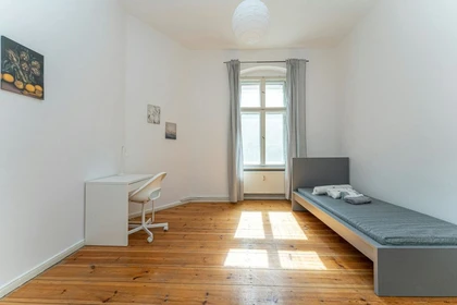 Bright private room in Berlin