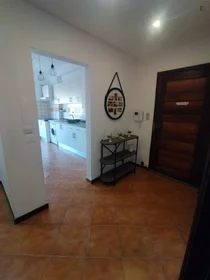 Private room at Rua Mendes dos Remédios, image 16 of 19
