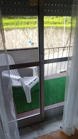 Private room at Rua Mendes dos Remédios, image 6 of 19