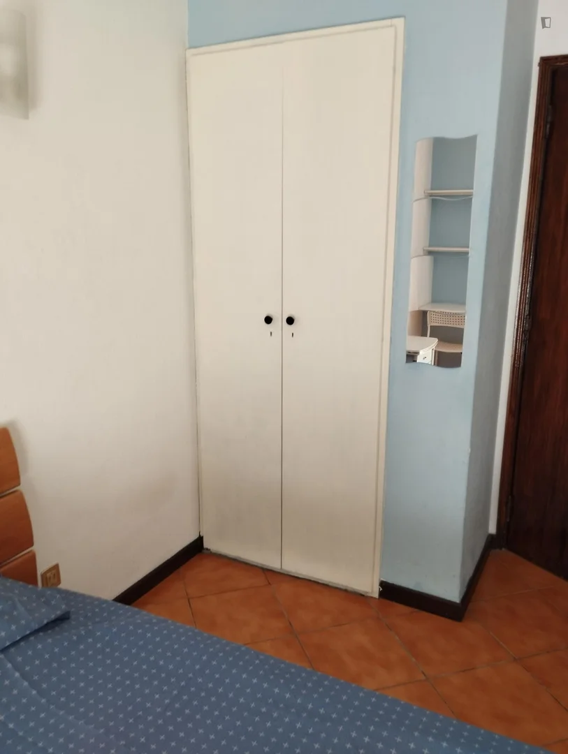 Budget-friendly student room close to campus in 