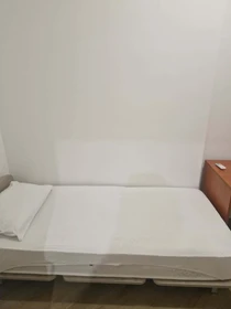 Quarto para alugar ao mês em Milano