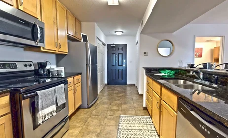 Habitación privada en South 3rd Street, imagen 22 de 22