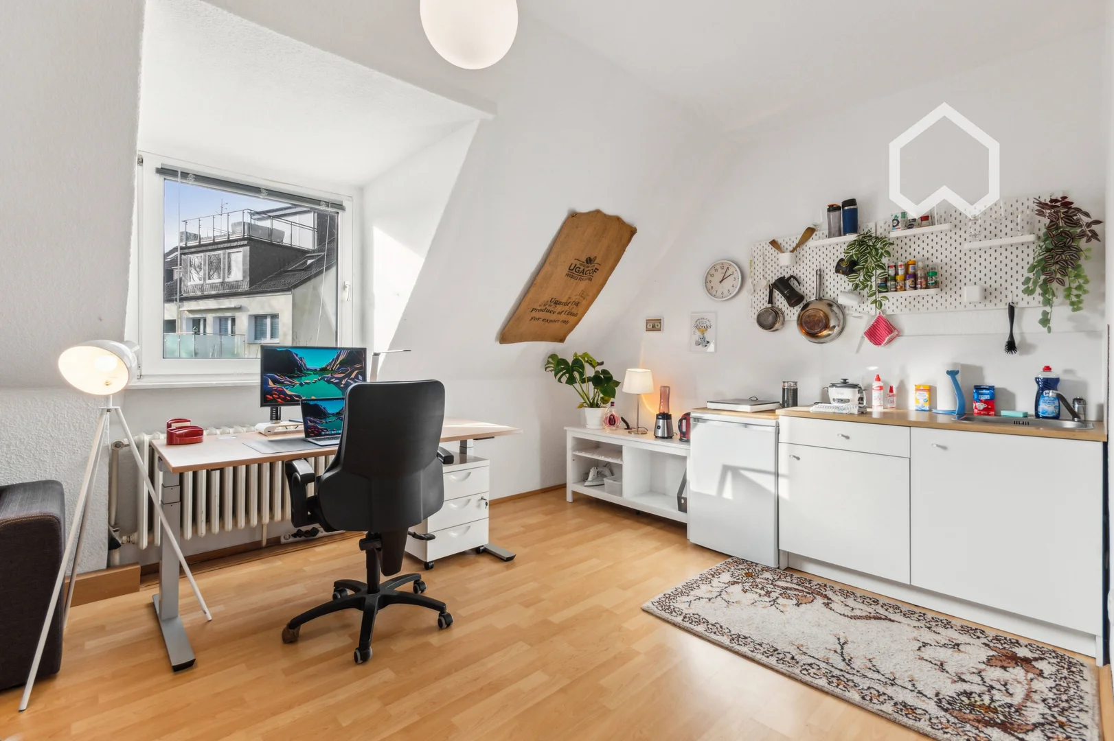 Niedrogi apartament typu studio z niezbędnymi funkcjami w 