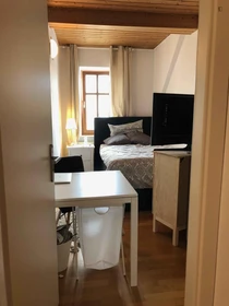 Room for rent with double bed Munchen