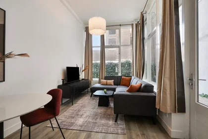 Logement entier à Lange Nieuwstraat, Centrum, image 1 de 10